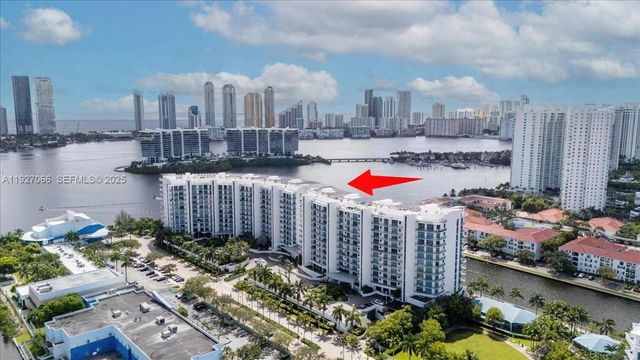 3250 NE 188th St 103, Aventura, FL 33180