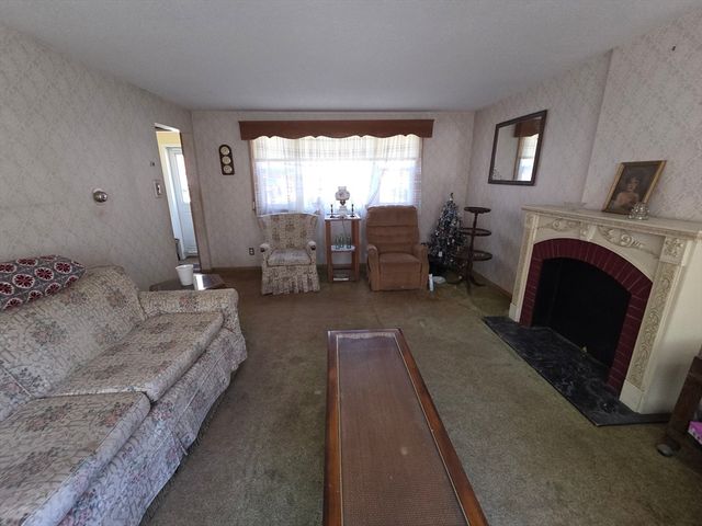 445 E 5th St, Boston, MA 02127