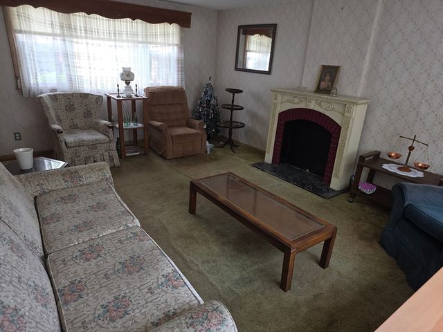 445 E 5th St, Boston, MA 02127