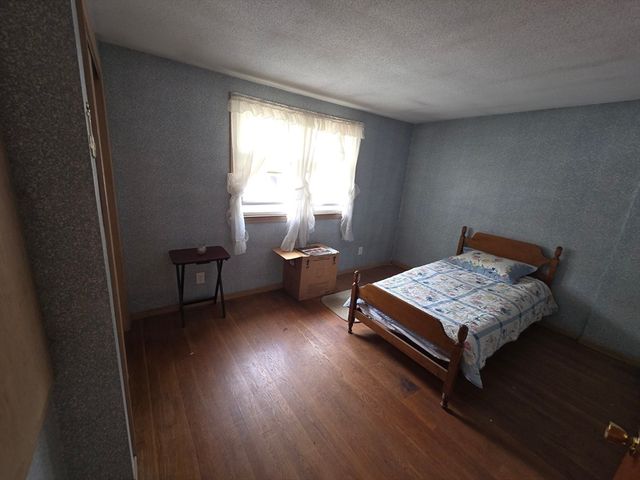 445 E 5th St, Boston, MA 02127