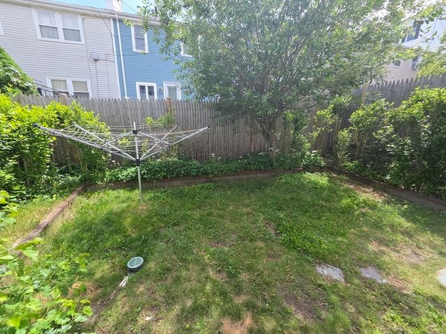 445 E 5th St, Boston, MA 02127