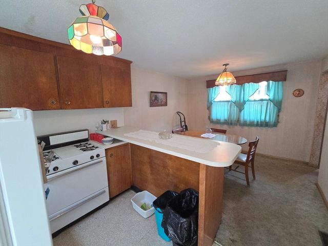 445 E 5th St, Boston, MA 02127