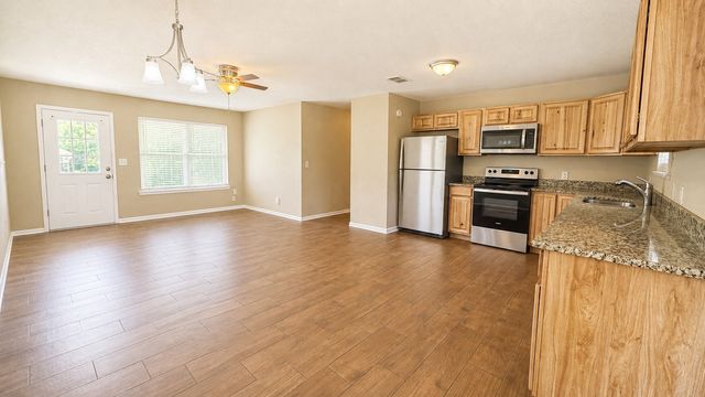 1607 Mcdonald N, Decatur, TX 76234