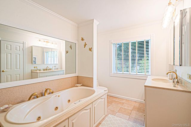 11 Beverly Lane, East Moriches, NY 11940