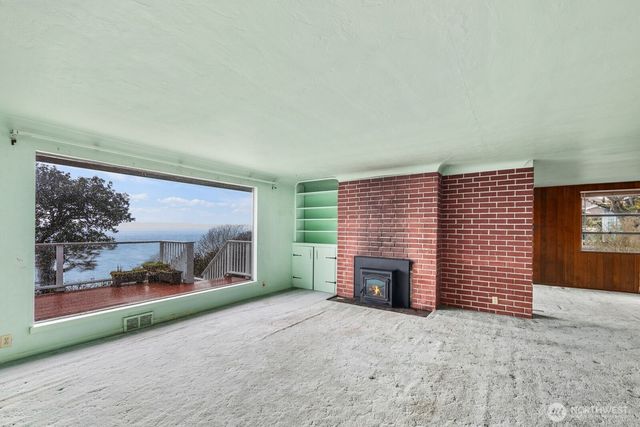 12249 Shorewood Drive SW, Burien, WA 98146