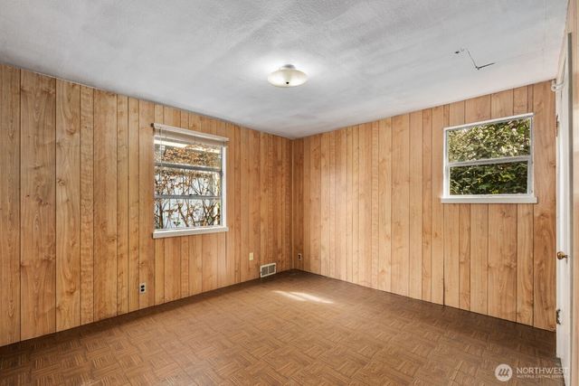 12249 Shorewood Drive SW, Burien, WA 98146