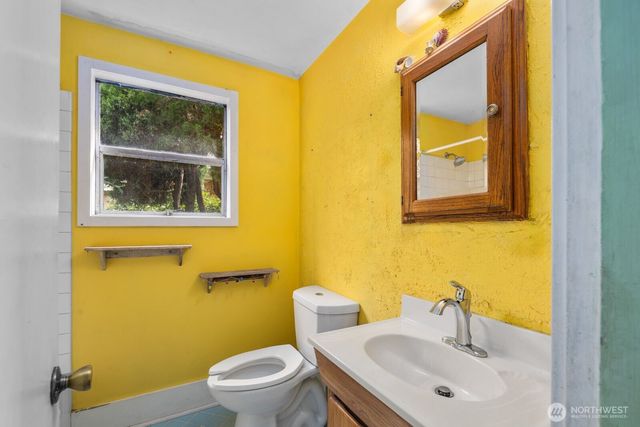 12249 Shorewood Drive SW, Burien, WA 98146