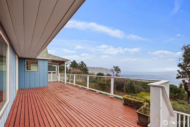 12249 Shorewood Drive SW, Burien, WA 98146