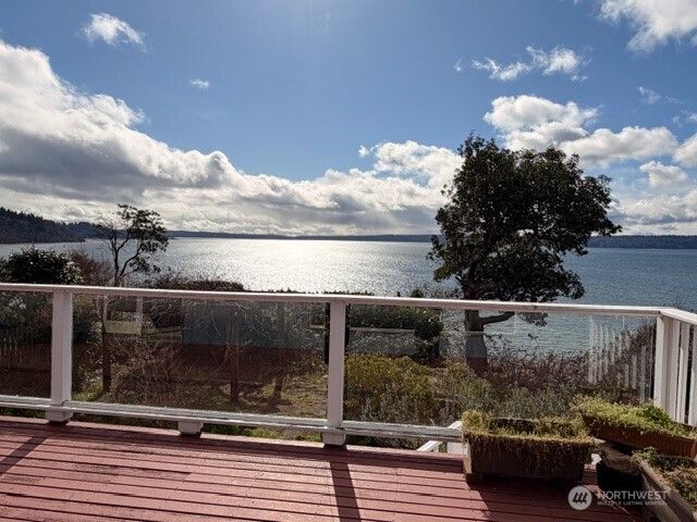 12249 Shorewood Drive SW, Burien, WA 98146