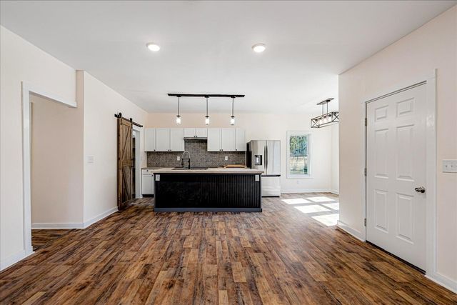 245 ECOLOGY LOOP, Unincorporated, TN 38028