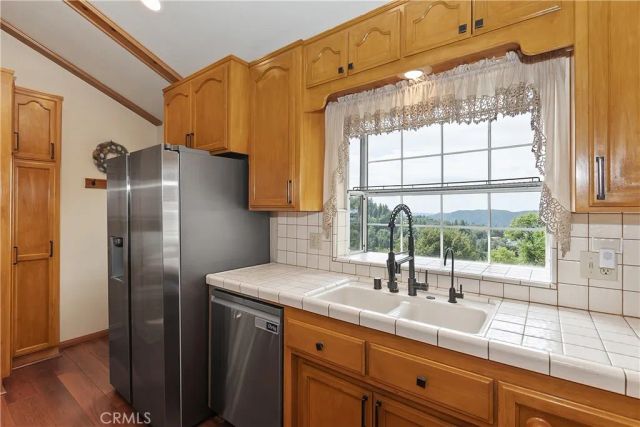 262 Delle Drive, Crestline, CA 92325