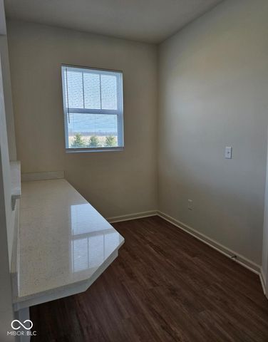 6918 Seattle Slew Drive, Whitestown, IN 46075