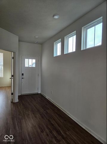 6918 Seattle Slew Drive, Whitestown, IN 46075