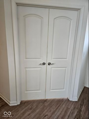 6918 Seattle Slew Drive, Whitestown, IN 46075