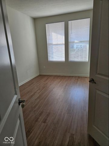 6918 Seattle Slew Drive, Whitestown, IN 46075