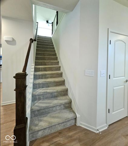 6918 Seattle Slew Drive, Whitestown, IN 46075