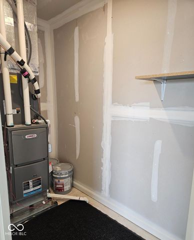 6918 Seattle Slew Drive, Whitestown, IN 46075