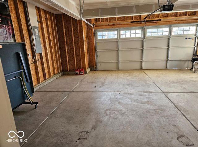 6918 Seattle Slew Drive, Whitestown, IN 46075