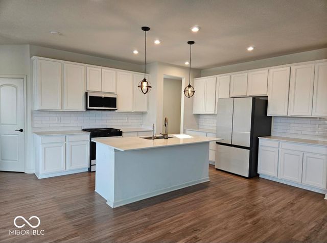 6918 Seattle Slew Drive, Whitestown, IN 46075