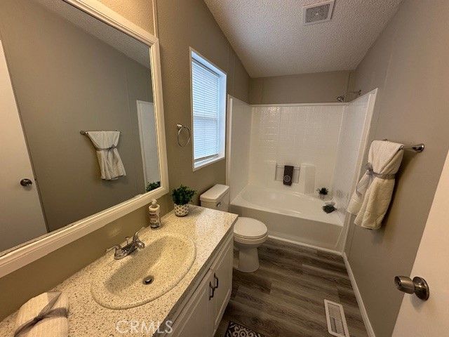 880 N. Lake Street 83, Hemet, CA 92544