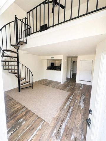 11540 N May Unit 207E Avenue 207E, Oklahoma City, OK 73120