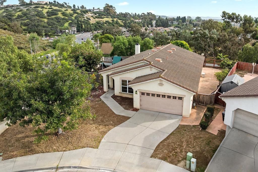 Image 2 of property listing at 1464 Owen Drive, Chula Vista, CA 91911