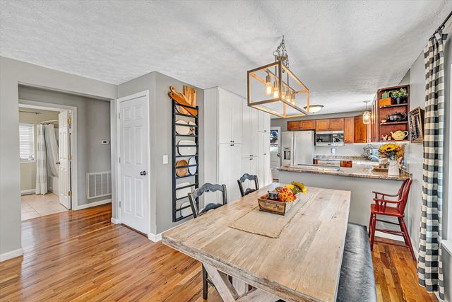 1620 Ayers RD, Moneta, VA 24121