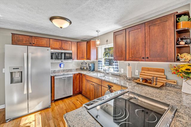 1620 Ayers RD, Moneta, VA 24121