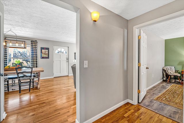 1620 Ayers RD, Moneta, VA 24121