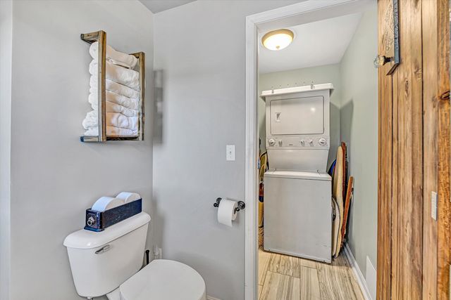 1620 Ayers RD, Moneta, VA 24121