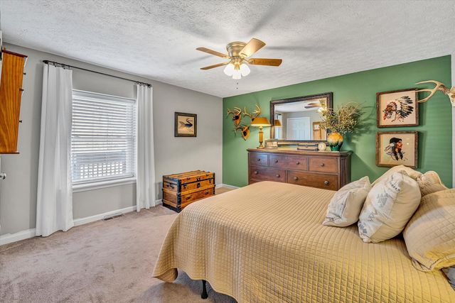 1620 Ayers RD, Moneta, VA 24121