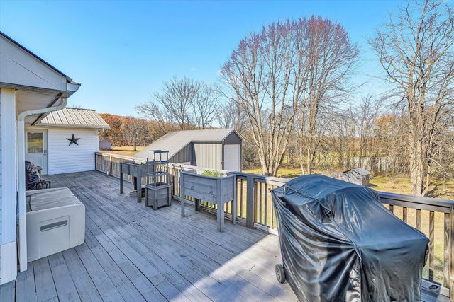 1620 Ayers RD, Moneta, VA 24121