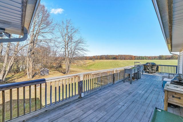 1620 Ayers RD, Moneta, VA 24121