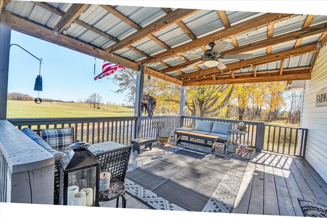 1620 Ayers RD, Moneta, VA 24121