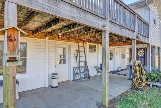 1620 Ayers RD, Moneta, VA 24121