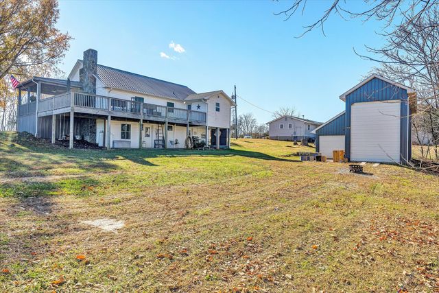 1620 Ayers RD, Moneta, VA 24121