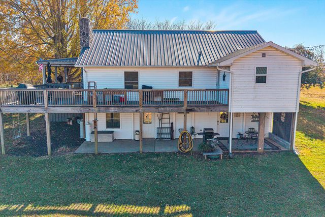 1620 Ayers RD, Moneta, VA 24121