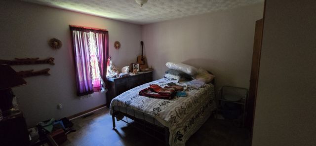 5387 Highway 230, W, Mc Ewen, TN 37101