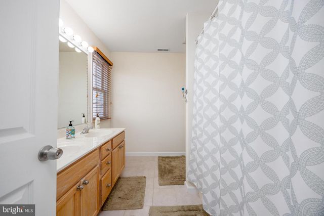 140 W CRESSE AVE, Wildwood, NJ 08260