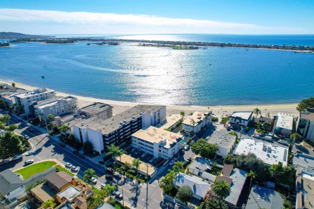 3920 Riviera Dr U, San Diego, CA 92109