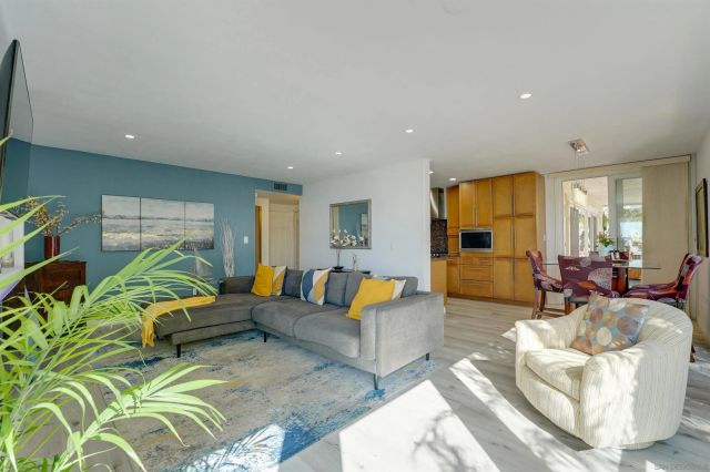 3920 Riviera Dr U, San Diego, CA 92109