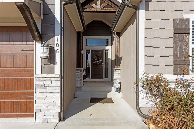 106 E Woodland Avenue, Lone Jack, MO 64070