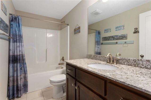 106 E Woodland Avenue, Lone Jack, MO 64070