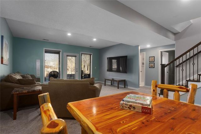 106 E Woodland Avenue, Lone Jack, MO 64070