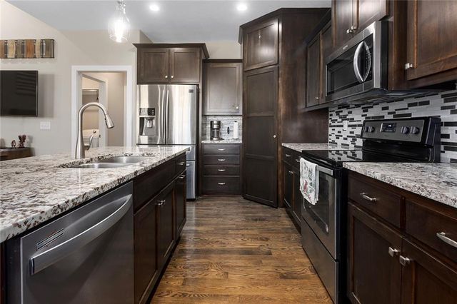 106 E Woodland Avenue, Lone Jack, MO 64070