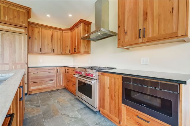 45 Armetale Luster, Penfield, NY 14580