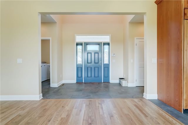 45 Armetale Luster, Penfield, NY 14580