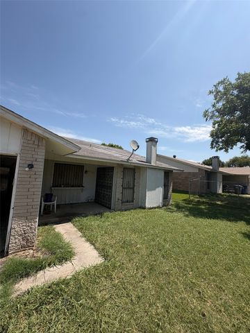 1306 Aldenwood Drive, Dallas, TX 75232
