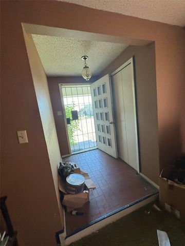 1306 Aldenwood Drive, Dallas, TX 75232