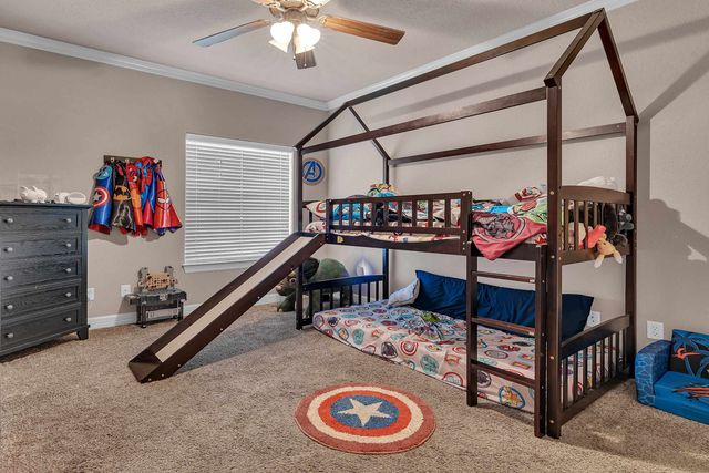 265 Towering Oaks Lane, Longview, TX 75602